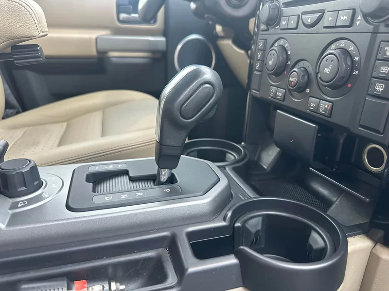 Land Rover Discovery — фото 16