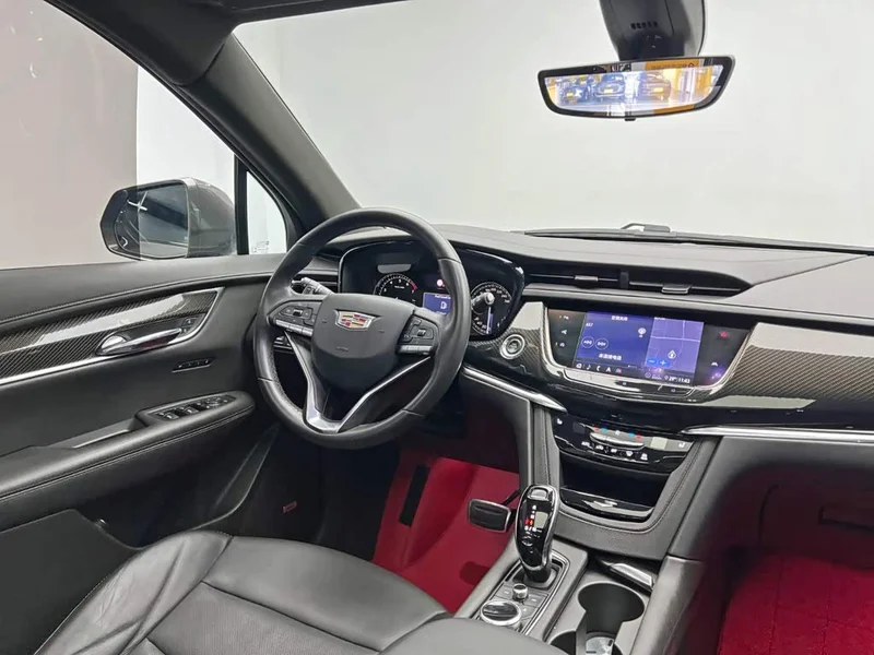 Cadillac XT6 — фото 25