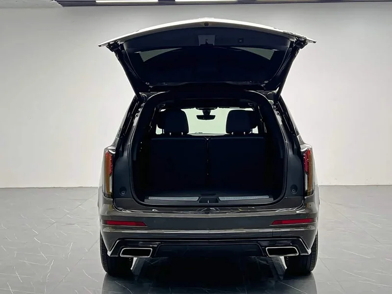 Cadillac XT6 — фото 9