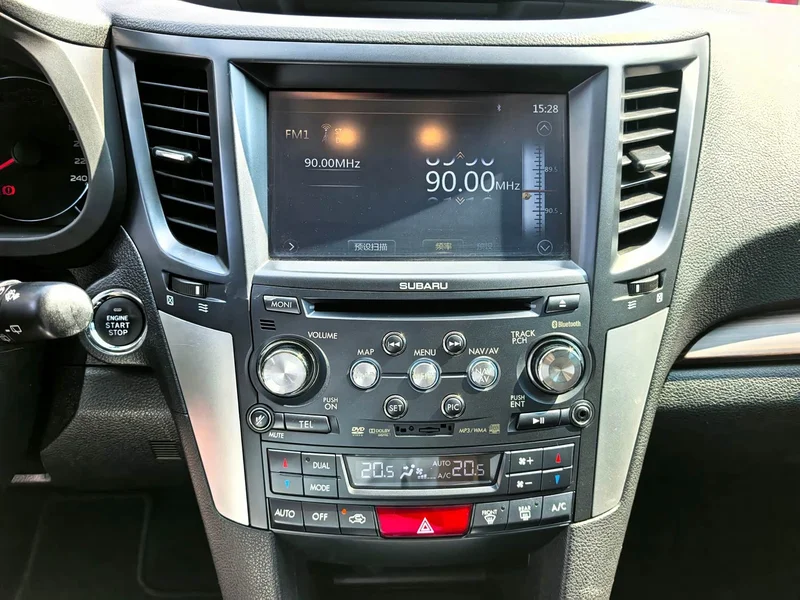 Subaru Outback — фото 14