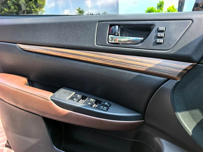 Subaru Outback — фото 15