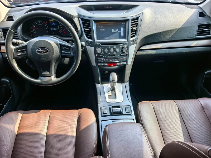 Subaru Outback — фото 3