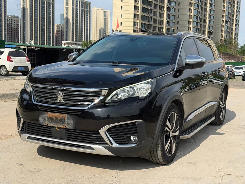 Peugeot 5008 — фото 1