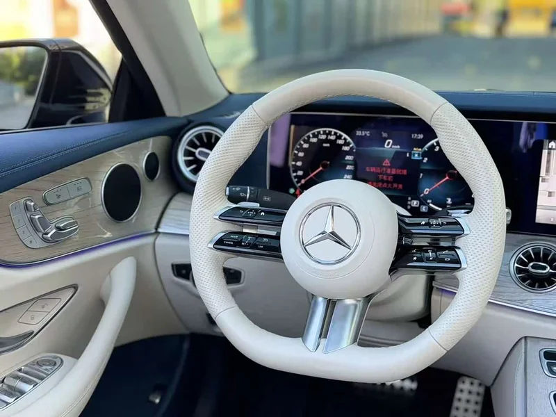 Mercedes-Benz E-Class (Imported) — фото 5