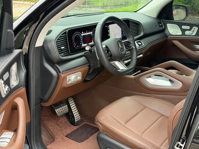 Mercedes-Benz GLS — фото 14