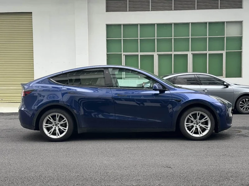 Tesla Model Y — фото 7