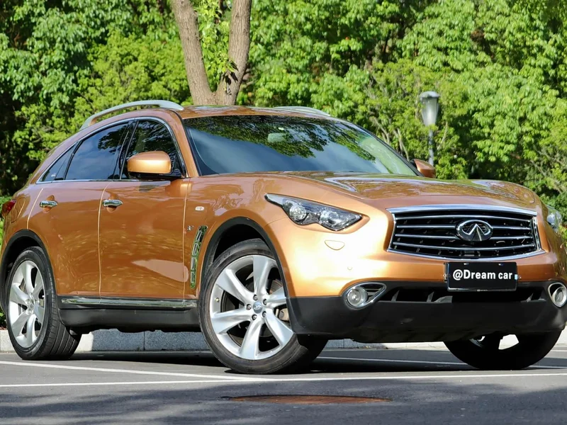 Infiniti QX70 — фото 3