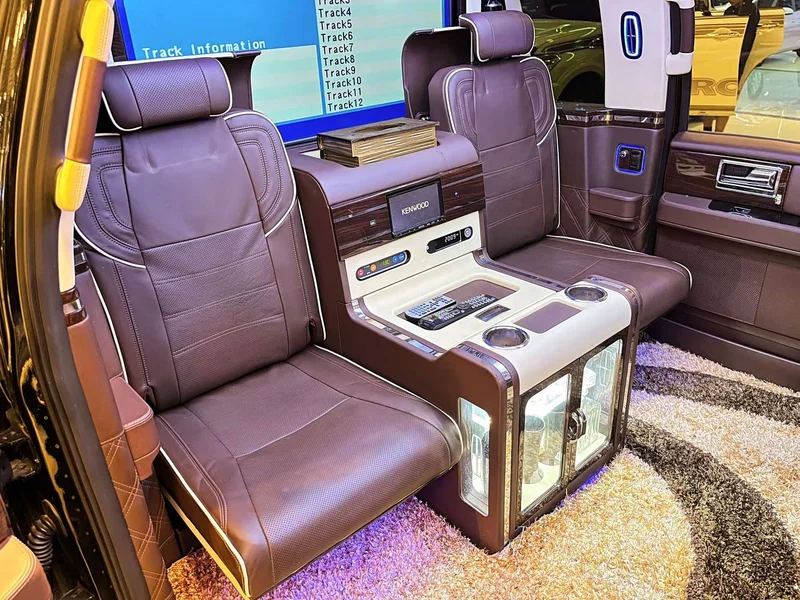 Lincoln Navigator — фото 15