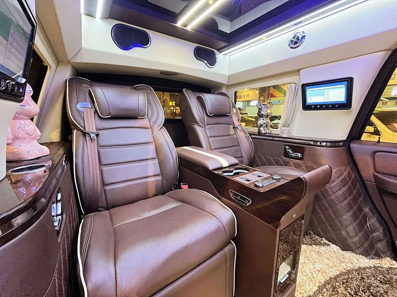 Lincoln Navigator — фото 24