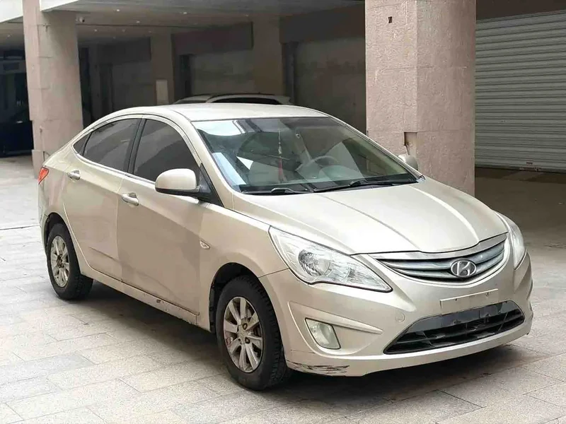 Kia Verna — фото 3
