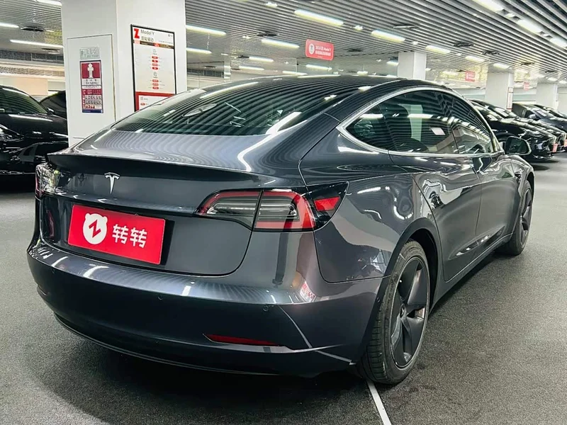 Tesla Model 3 — фото 6