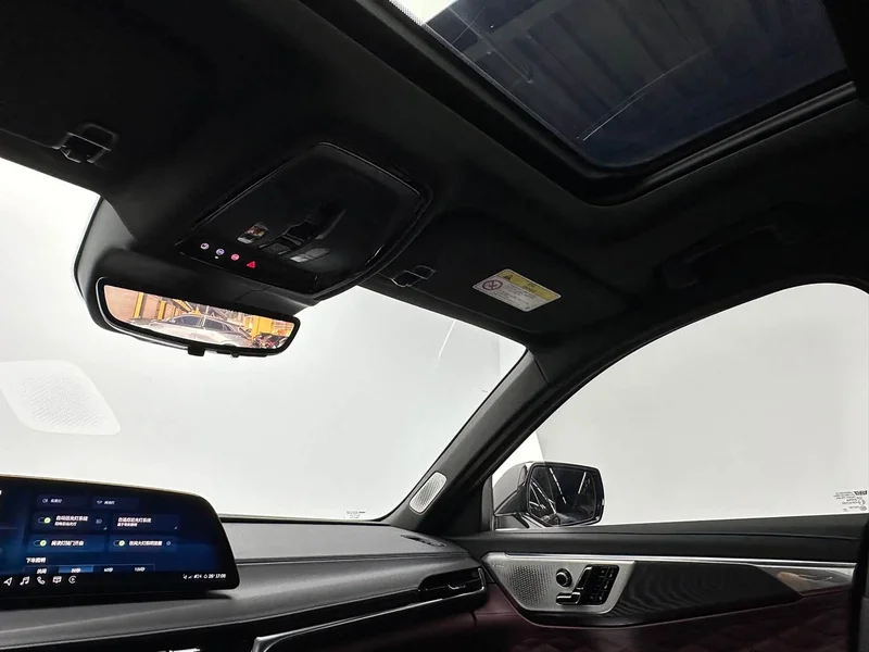 Cadillac CT6 — фото 16