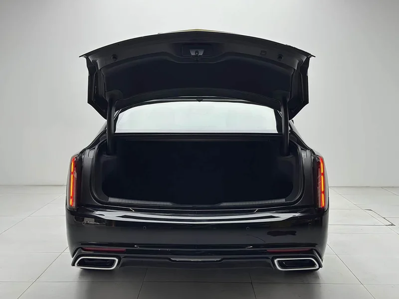Cadillac CT6 — фото 21