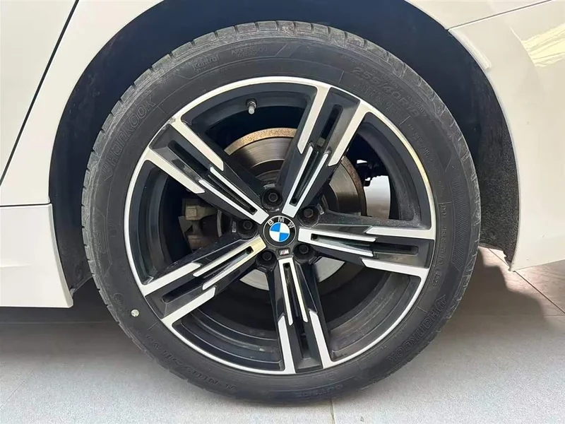 BMW 3-Series — фото 18