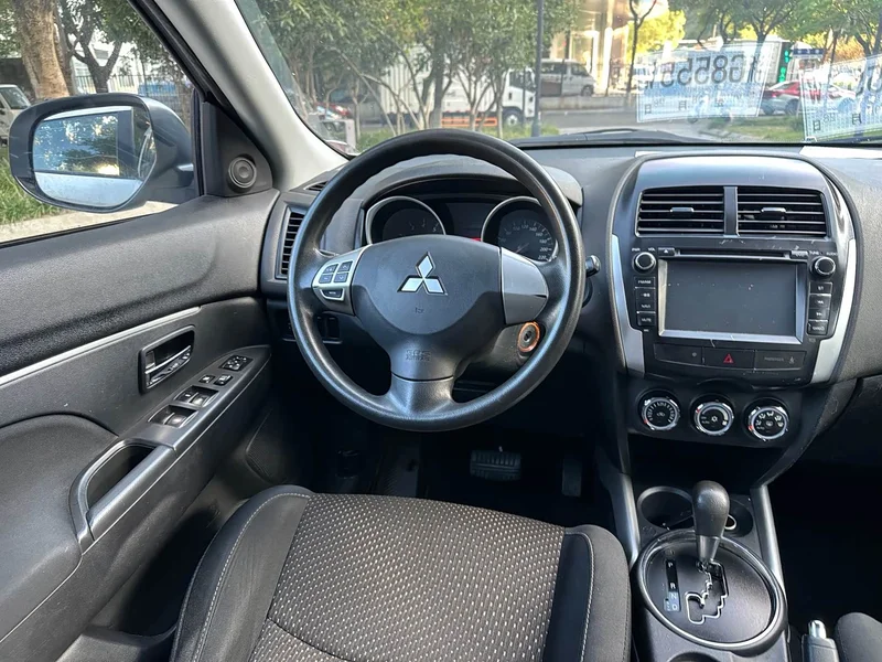 Mitsubishi ASX — фото 12
