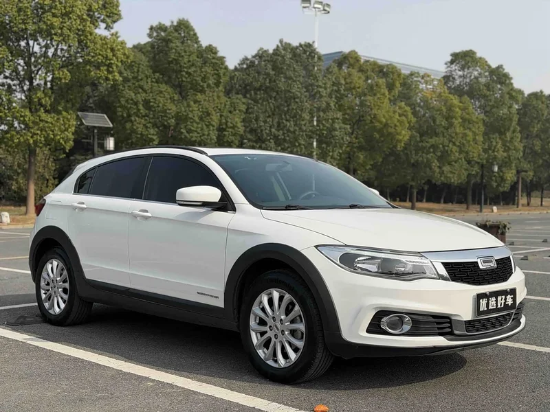Qoros 3 — фото 2