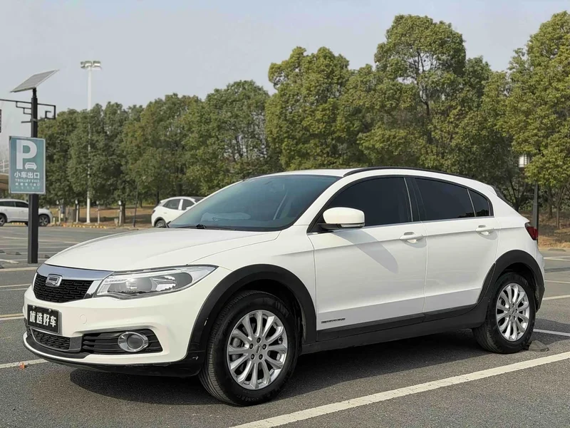 Qoros 3 — фото 3