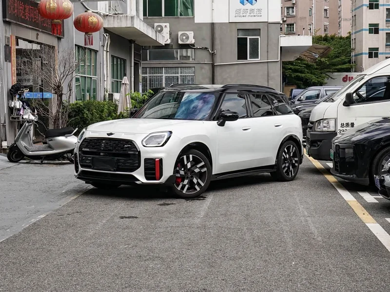 MINI JCW COUNTRYMAN — фото 1