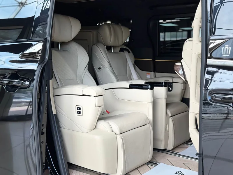 Toyota Vellfire — фото 18