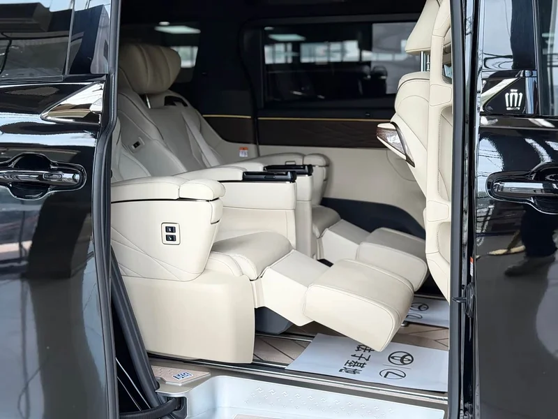 Toyota Vellfire — фото 20