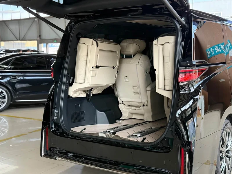 Toyota Vellfire — фото 26