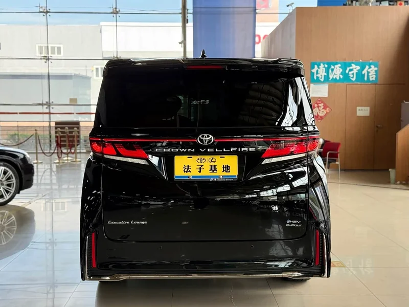 Toyota Vellfire — фото 28