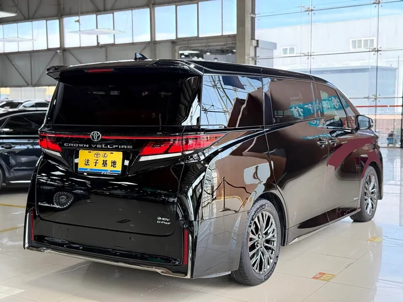Toyota Vellfire — фото 29