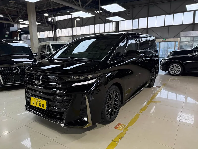 Toyota Vellfire — фото 4