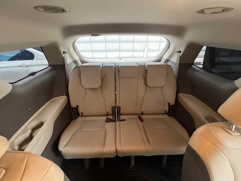 Kia Carnival — фото 12