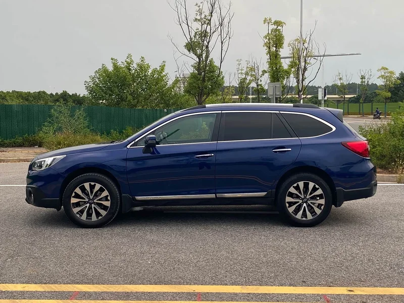 Subaru Outback — фото 14
