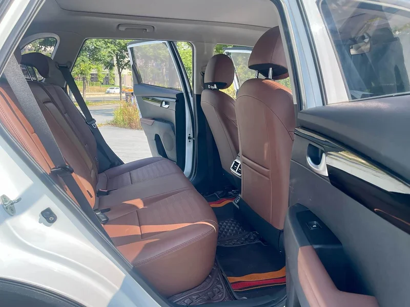 Kia Sportage — фото 16