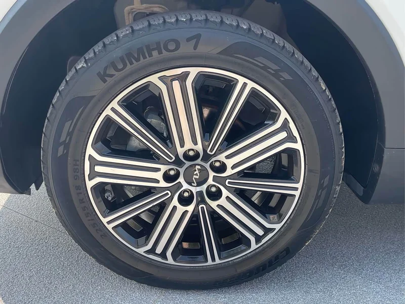 Kia Sportage — фото 6