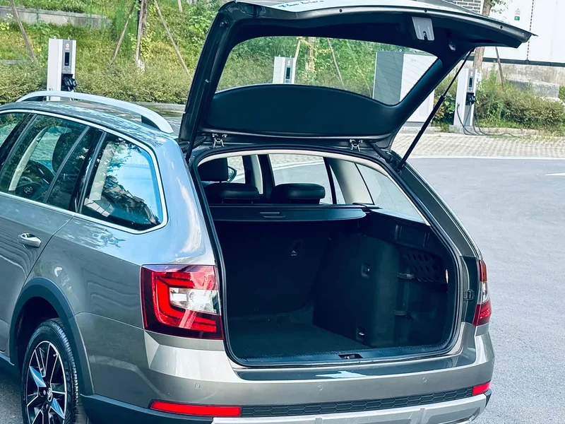 Volkswagen Octavia — фото 7