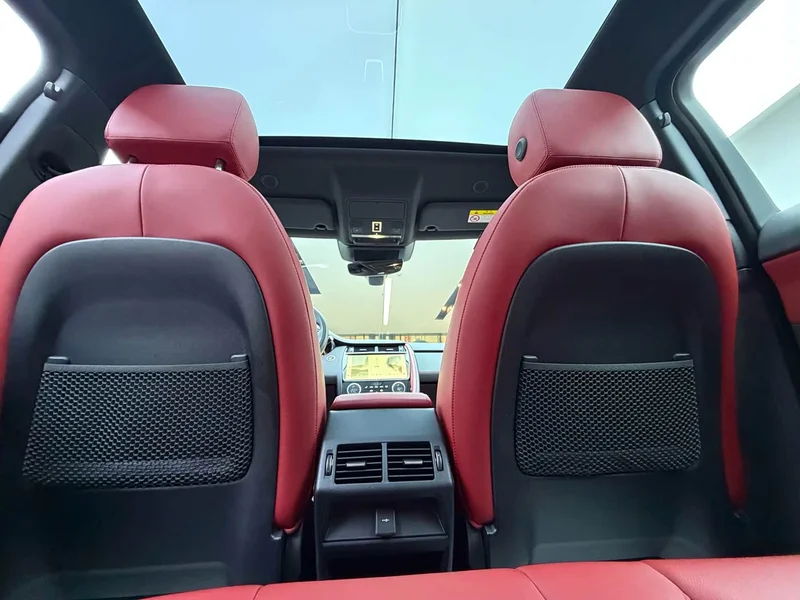 Jaguar E-PACE — фото 17