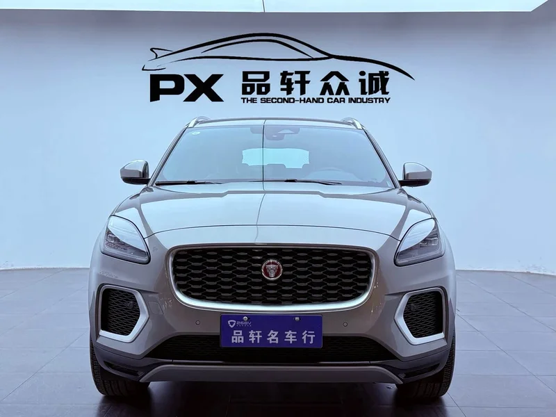 Jaguar E-PACE — фото 2