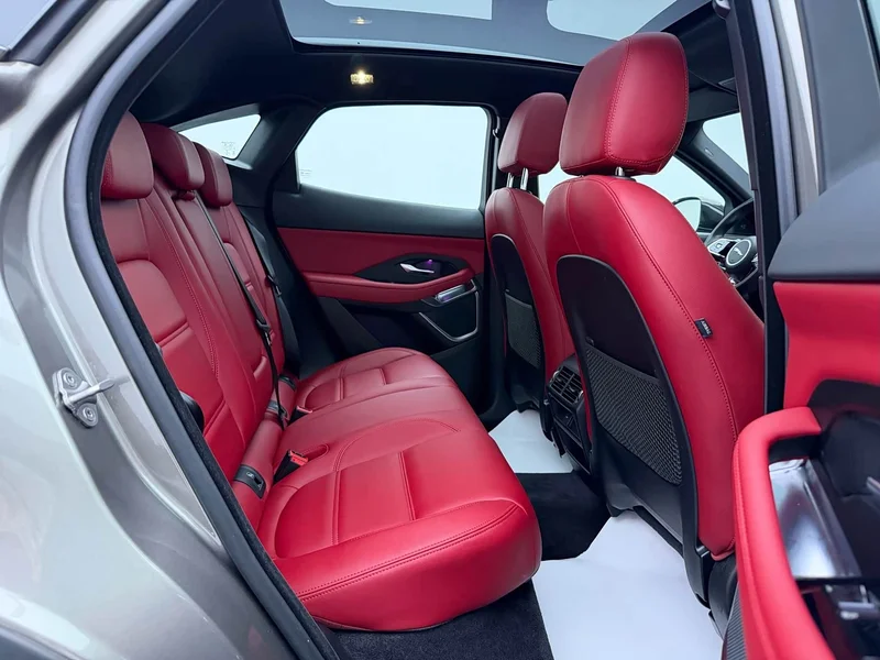 Jaguar E-PACE — фото 21