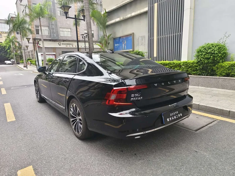 Volvo S90 — фото 6