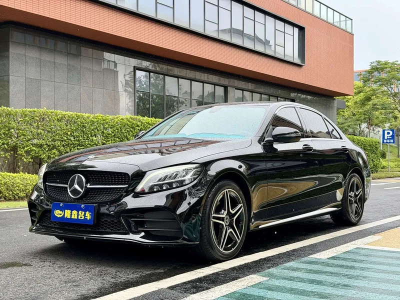 Mercedes-Benz C-Class — фото 1