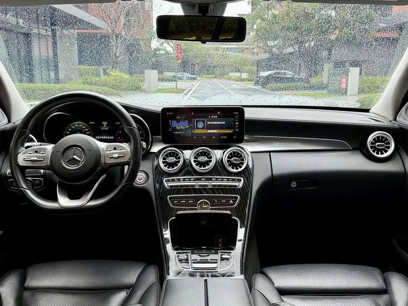 Mercedes-Benz C-Class — фото 18