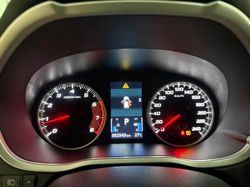 Mitsubishi Eclipse Cross — фото 15