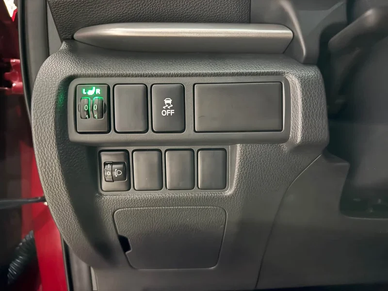 Mitsubishi Eclipse Cross — фото 16