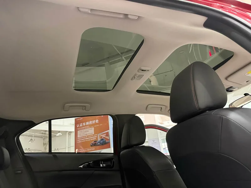 Mitsubishi Eclipse Cross — фото 17