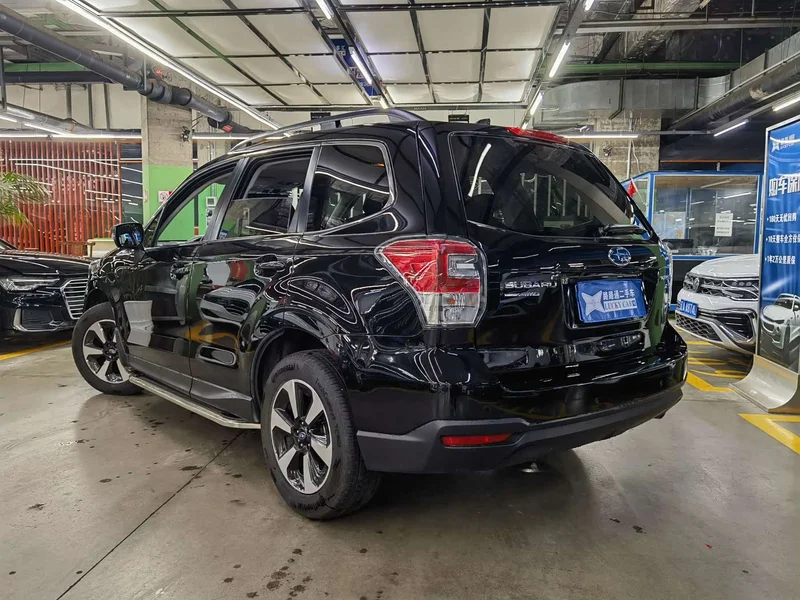 Subaru Forester — фото 4