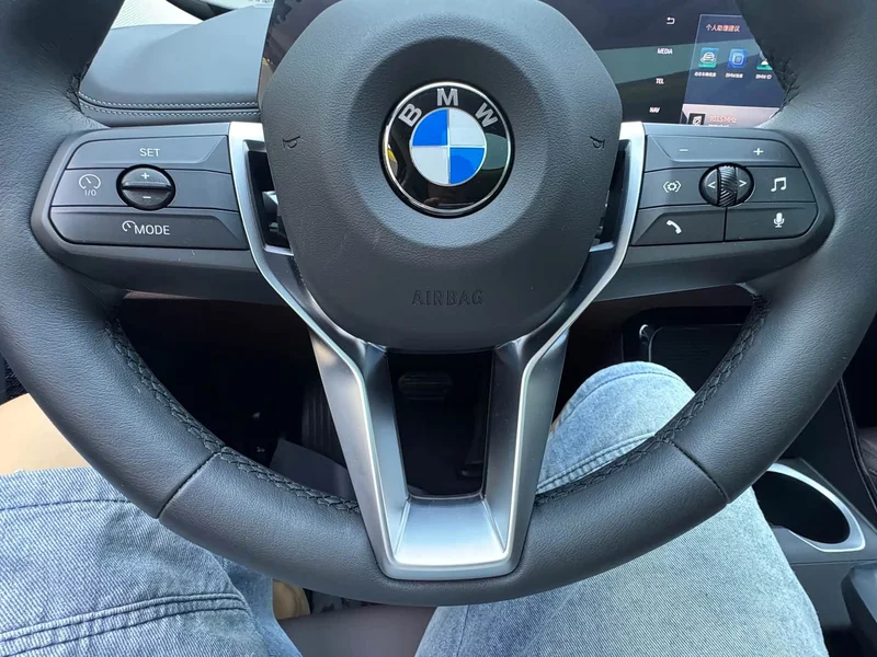 BMW X1 — фото 18