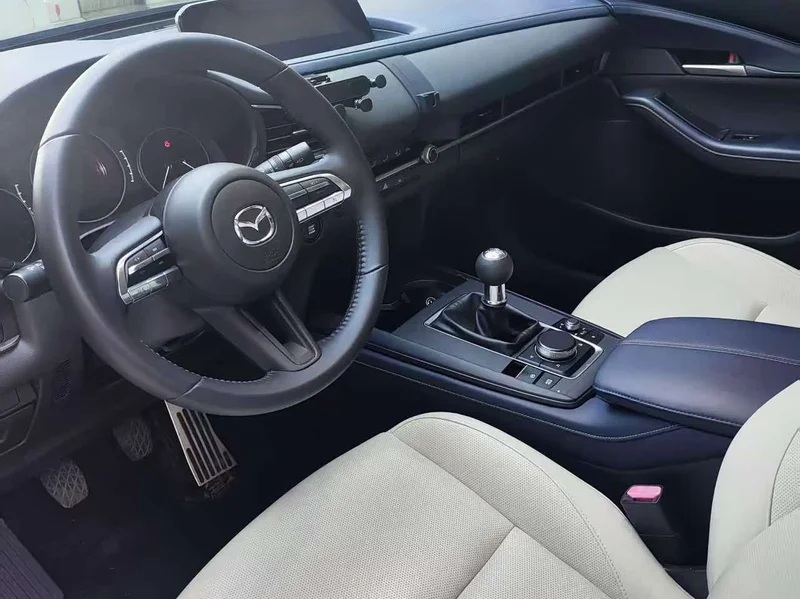 Mazda CX-30 — фото 10