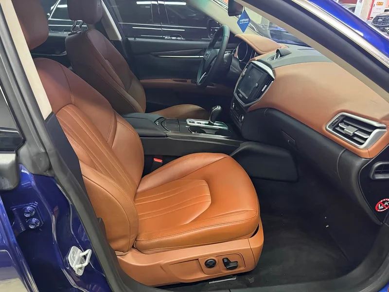 Maserati Ghibli — фото 13