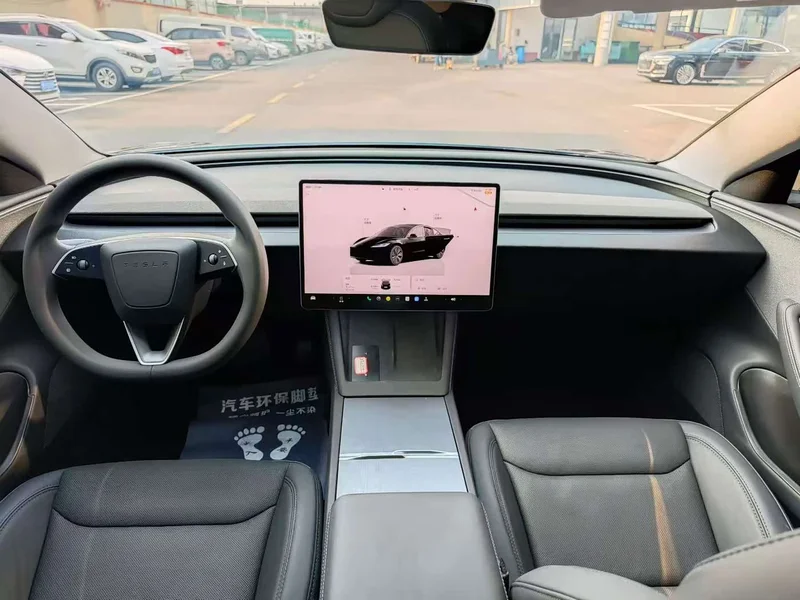 Tesla Model 3 — фото 5