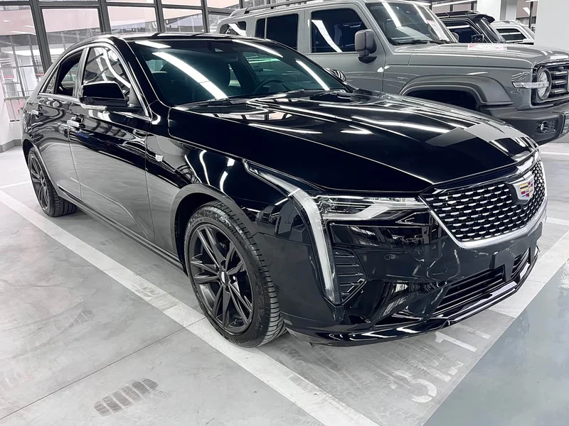 Cadillac CT4 — фото 3