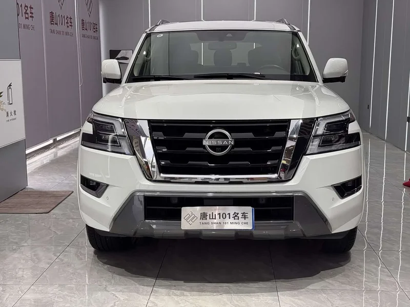 Nissan Patrol — фото 1