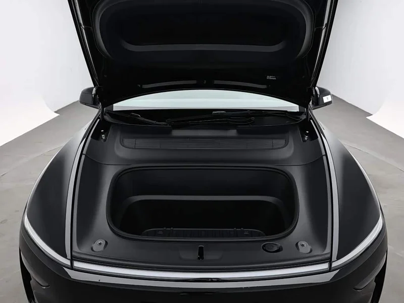 Tesla Model Y — фото 16